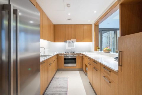 Apartment in Downtown Dubai (Downtown Burj Dubai), UAE 2 bedrooms, 160 sq.m. № 592651 - photo 6