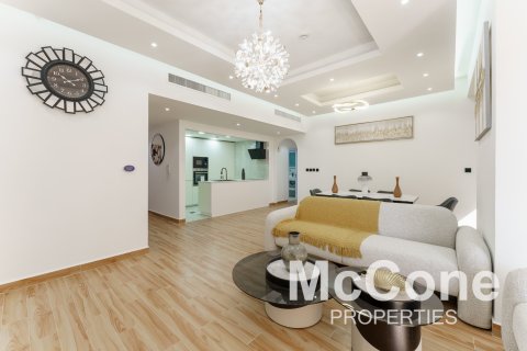 Jumeirah Beach Residence, Dubai, UAE의 판매용 아파트 침실 2개, 115.48제곱미터 번호 586894 - 사진 2