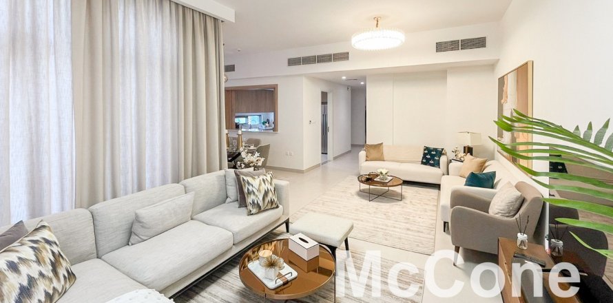 Řadový dům v Dubai, SAE 4 ložnice, 307.04 m² Č.: 586897