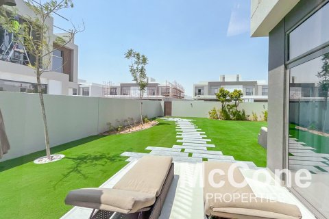 Řadový dům v Dubai, SAE 4 ložnice, 307.04 m² Č.: 586897 - fotografie 18
