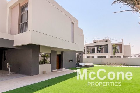Řadový dům v Dubai, SAE 4 ložnice, 307.04 m² Č.: 586897 - fotografie 17