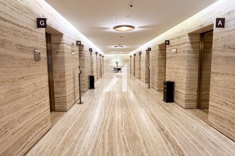 Shop in Dubai, UAE 98 sq.m. № 647435 - photo 9