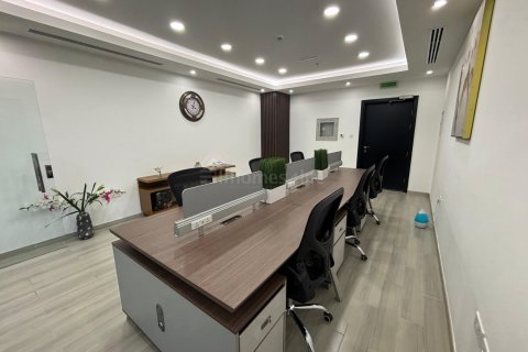 Business Bay, Dubai, UAE의 임대용 사무실 41제곱미터 번호 693509 - 사진 7