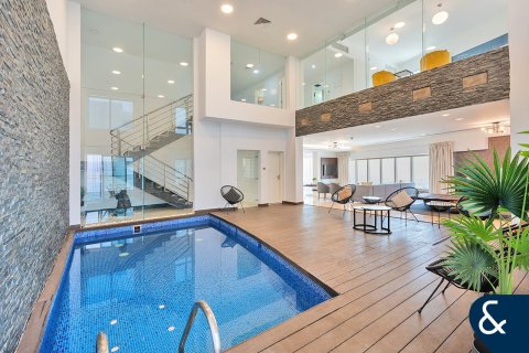 Apartemen di Jumeirah Lake Towers, Dubai, UEA 5 kamar tidur, 479 m2 nomor 667583 - foto 1