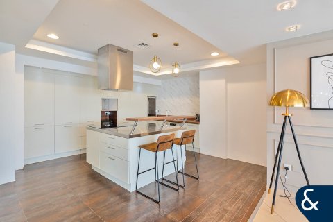 Apartemen di Jumeirah Lake Towers, Dubai, UEA 5 kamar tidur, 479 m2 nomor 667583 - foto 4