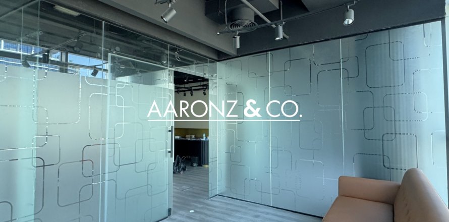 Oficina en Business Bay, Dubai, EAU 105 m² № 691988