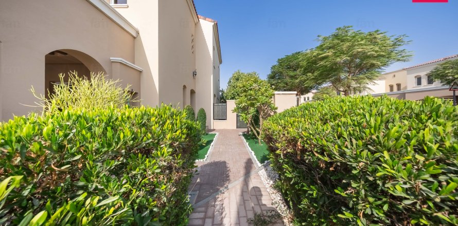 Vilă în Dubai, EAU 3 dormitoare, 247.4 mp.  №721837
