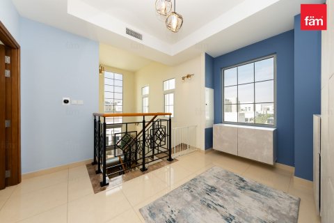 Vila di Dubai, UAE 3 bilik tidur, 547.1 meter persegi № 721838 - foto 15