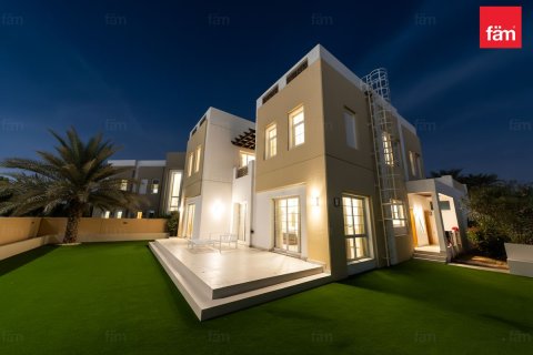 Vila di Dubai, UAE 3 bilik tidur, 547.1 meter persegi № 721838 - foto 29