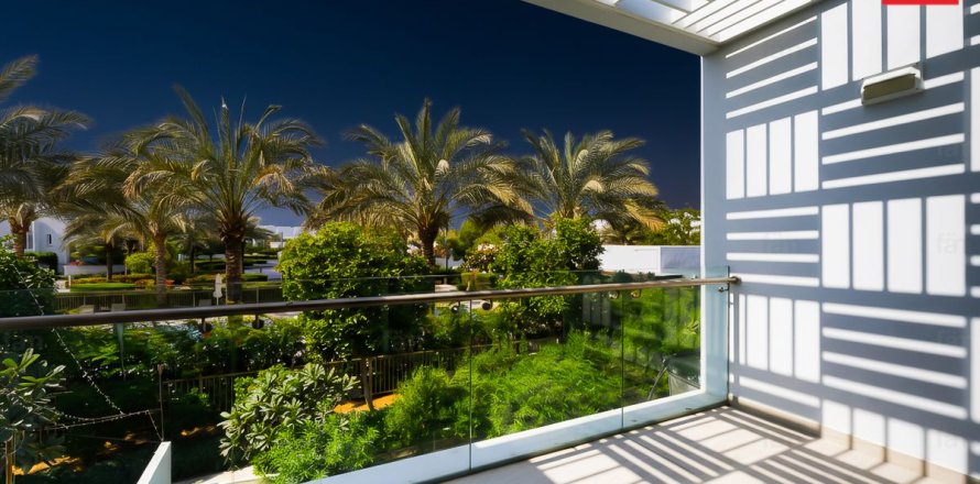 Villa en Dubai, EAU 4 dormitorios, 322.9 m² № 696941
