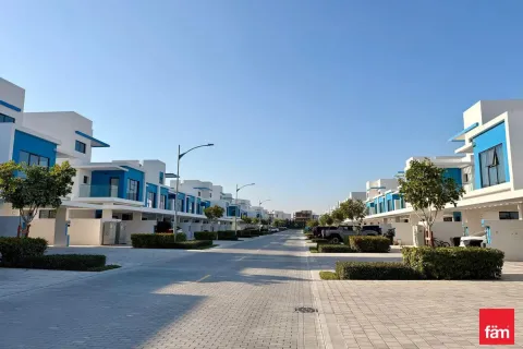 Townhouse sa Dubai, UAE 4 silid-tulugan, 206.9 sq.m. № 696942 - larawan 2