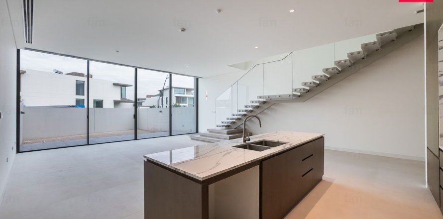 Townhouse in Dubai, UAE 3 bedrooms, 190.9 sq.m. № 696943