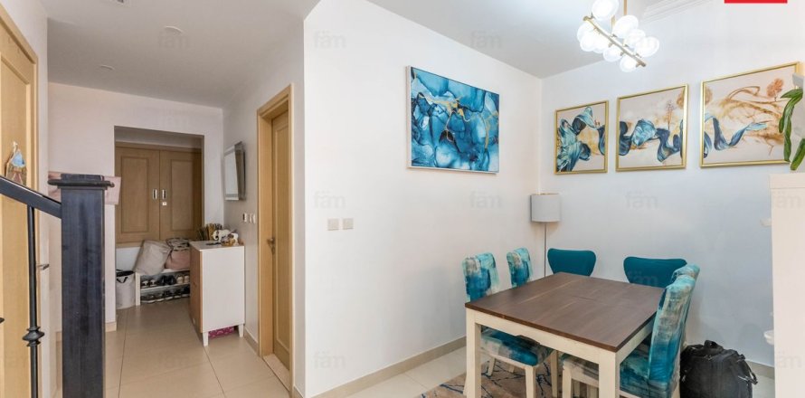 Villa i Dubai, UAE 2 soveværelser, 172.8 kvm № 696940