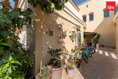 Βίλα σε Dubai, ΗΑΕ 2 υπνοδωμάτια, 172.8 τ.μ. Αρ. 696940 - φωτογραφία 7