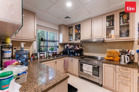 Villa til salg i Dubai, UAE 2 soveværelser, 172.8 kvm № 696940 - foto 28