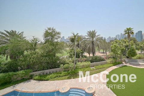 Villa in Emirates Hills, Dubai, UAE 5 bedrooms, 3142.63 sq.m. № 587130 - photo 5