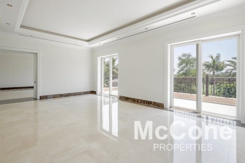 Villa in Emirates Hills, Dubai, UAE 5 bedrooms, 3142.63 sq.m. № 587130 - photo 13