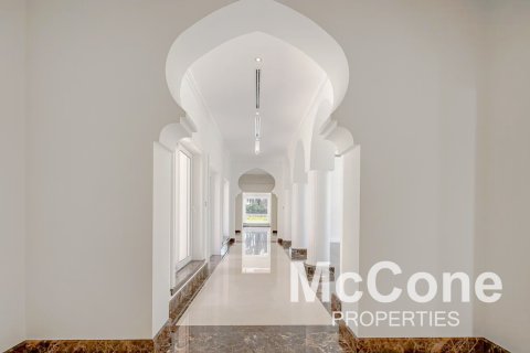Villa in Emirates Hills, Dubai, UAE 5 bedrooms, 3142.63 sq.m. № 587130 - photo 11