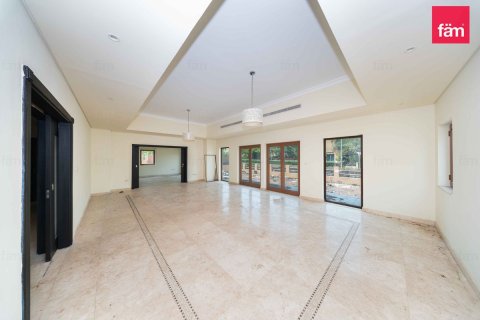 Al Furjan, Dubai, BAE’de villa 5 yatak odası, 600 m² No 758393