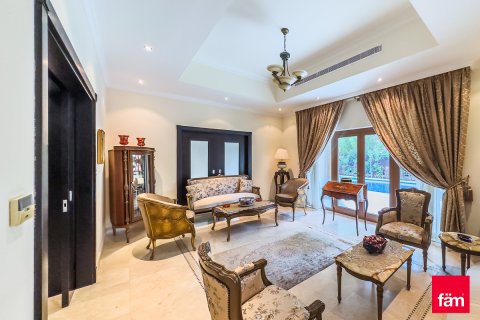 Vilë në Al Furjan, Dubai, Emiratet e Bashkuara Arabe 5 dhoma gjumi, 600 m2. № 758393 - Foto 2