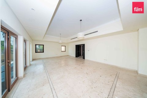 Al Furjan, Dubai, UAE의 판매용 빌라 침실 5개, 600제곱미터 번호 758393 - 사진 18