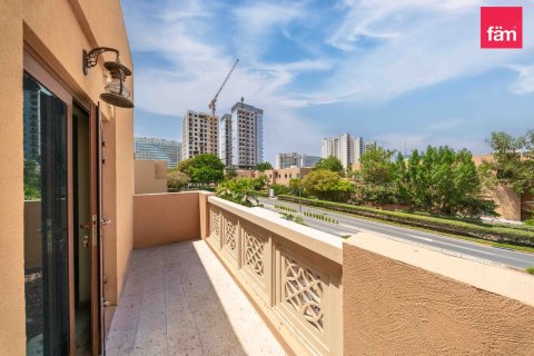 Al Furjan, Dubai, UAE의 판매용 빌라 침실 5개, 600제곱미터 번호 758393 - 사진 27