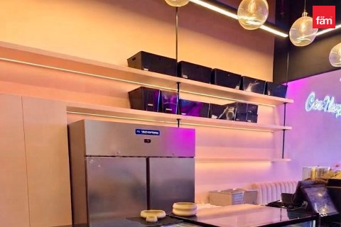 Magazin de închiriat în Dubai, EAU 81.2 mp.  №758392 - poză 3
