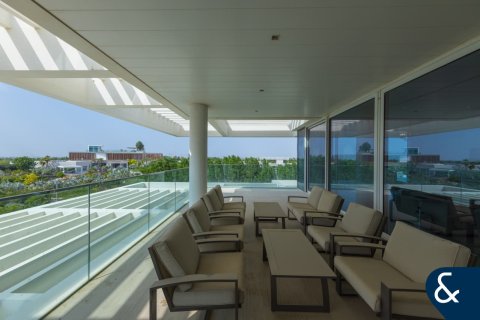 Apartment in Al Barari, Dubai, UAE 4 bedrooms, 639 sq.m. № 667184 - photo 17