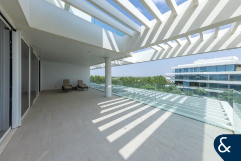 Apartment in Al Barari, Dubai, UAE 4 bedrooms, 639 sq.m. № 667184 - photo 15