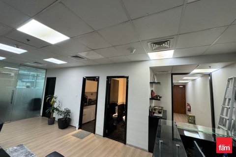 Business Bay, Dubai, संयुक्त अरब अमीरात में कार्यालय, 107.6 वर्ग मीटर, संख्या 709972 - फ़ोटो 3