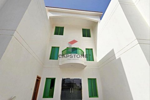 Müüa villa asukohaga Al Bateen, Abu Dhabi, AÜE: 7 magamistoaga, 1580 m² Nr 604500 - pilt 1