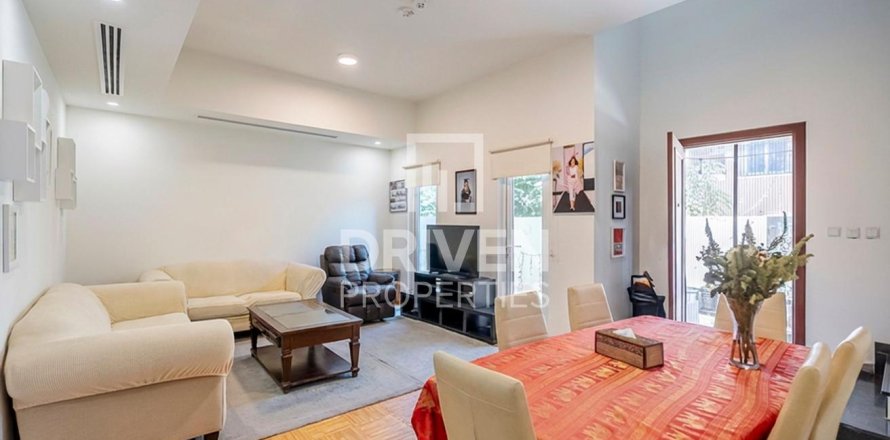 Villa Dubai Land, Dubaijā, AAE 2 istabas, 157.94 m2 Nr. 762240