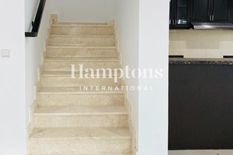 Townhouse sa Serena, Dubai, UAE 3 silid-tulugan, 275.68036220 sq.m. № 740413 - larawan 3
