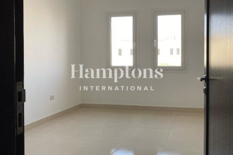 Townhouse sa Serena, Dubai, UAE 3 silid-tulugan, 275.68036220 sq.m. № 740413 - larawan 2