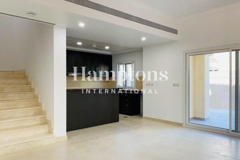 Townhouse sa Serena, Dubai, UAE 3 silid-tulugan, 275.68036220 sq.m. № 740413 - larawan 22