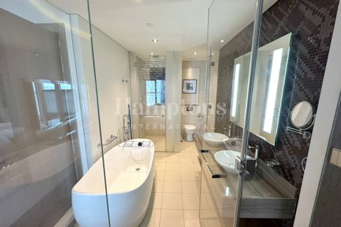 Apartment sa Business Bay, Dubai, UAE 3 silid-tulugan, 162.20863800 sq.m. № 583831 - larawan 9
