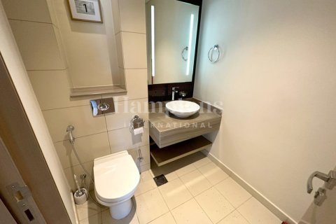 Apartment sa Business Bay, Dubai, UAE 3 silid-tulugan, 162.20863800 sq.m. № 583831 - larawan 13