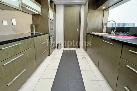 Снять в аренду квартиру в Даунтаун Дубай (Даунтаун Бурдж Дубай), ОАЭ 2 спальни, 121.06004124м2, № 583829 - фото 4