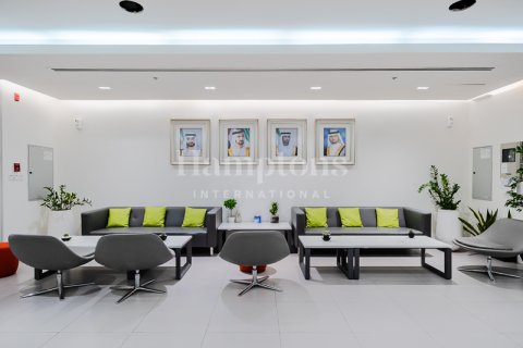 Zyrë në Dubai Marina, Dubai, Emiratet e Bashkuara Arabe 1055.93549800 m2. № 583845 - Foto 2