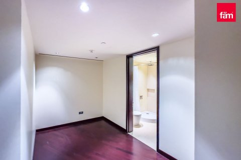 Apartment in Downtown Dubai (Downtown Burj Dubai), UAE 2 bedrooms, 191 sq.m. № 551448 - photo 15