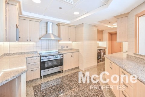 Apartmen di Palm Jumeirah, Dubai, UAE 4 bilik tidur, 449.46 meter persegi № 587081 - foto 10