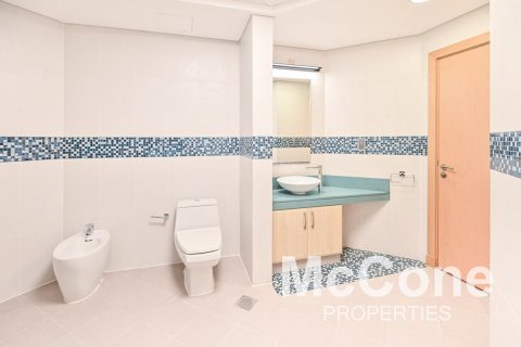 Apartmen di Palm Jumeirah, Dubai, UAE 4 bilik tidur, 449.46 meter persegi № 587081 - foto 18