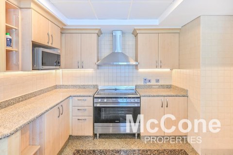 Apartmen di Palm Jumeirah, Dubai, UAE 4 bilik tidur, 449.46 meter persegi № 587081 - foto 4