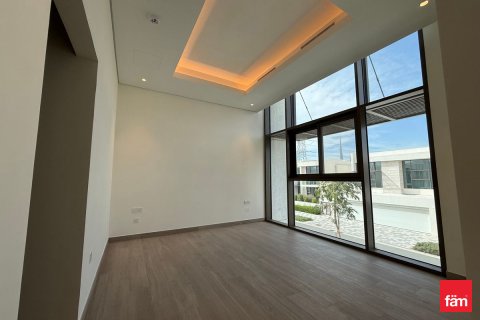 Villa till försäljning i Dubai, UAE 4 sovrum, 570 kvm Nr. 701321 - fotografi 9