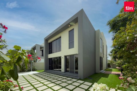 Villa en Dubai Hills Estate, Dubai, EAU 5 dormitorios, 438.6 m² № 703826