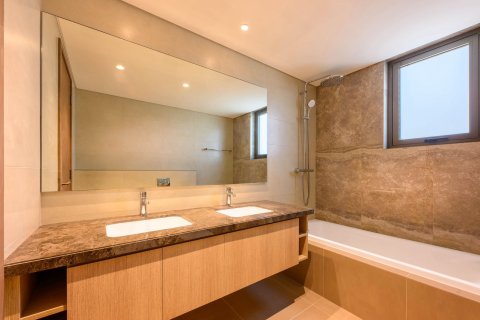 Vilă de vânzare în Abu Dhabi, EAU 3 dormitoare, 258 mp.  №716786 - poză 4