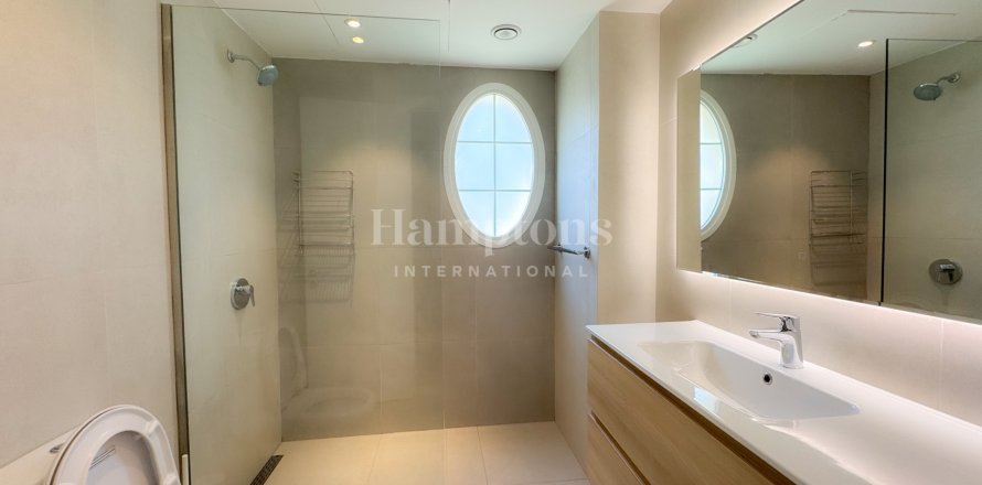 Adosado en The Springs, Dubai, EAU 4 dormitorios, 348.386 m² № 715773