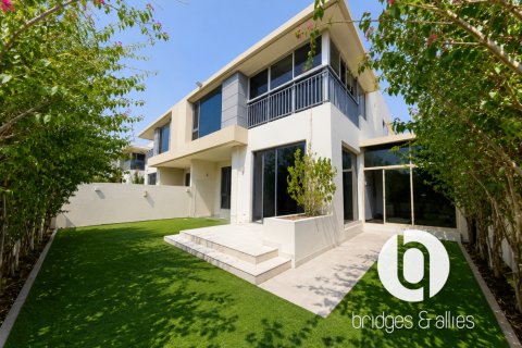 וילה ב Dubai Hills Estate, Dubai, איחוד האמירויות 5 חדרי שינה, 254 מ