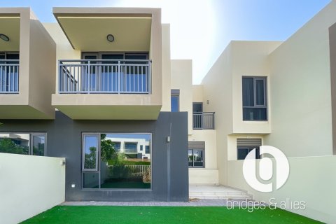 וילה ב Dubai Hills Estate, Dubai, איחוד האמירויות 3 חדרי שינה, 209 מ