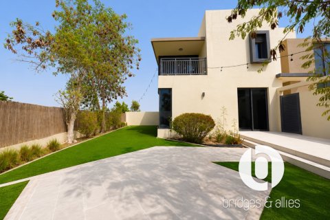 וילה להשכרה ב Dubai Hills Estate, Dubai, איחוד האמירויות 4 חדרי שינה, 229 מ"ר, מספר 741568 - תמונה 2